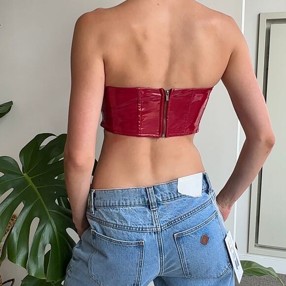 Latex Garage Corset - Picture 3 of 3